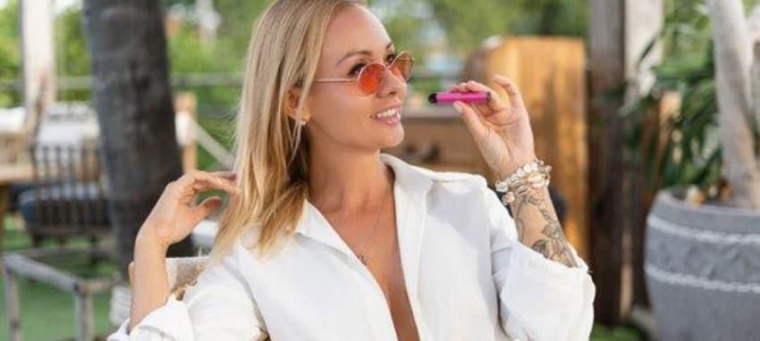 Güncel 2025 incelemesi Jednorazowy e-papierosy ve joyetech evic supreme karşılaştırması hangi cihaz daha uygun